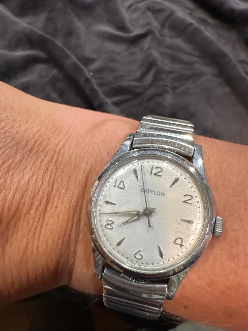 SAYLOR Silver-Tone Men's Analog Watch with Expandable Band